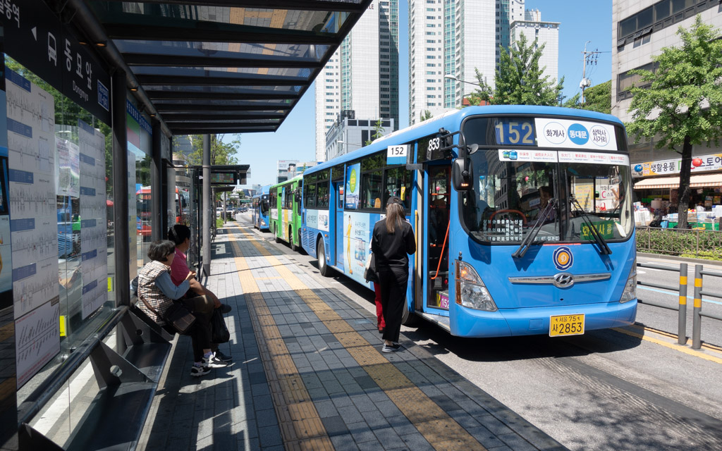Trắc nghiệm Từ vựng Unit 1 Tiếng Anh 6 Friends Plus 0 3